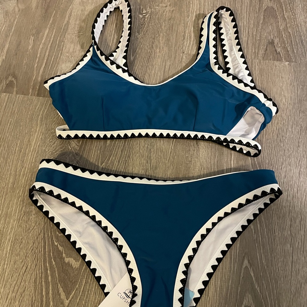 Cupshe sporty crochet bikini